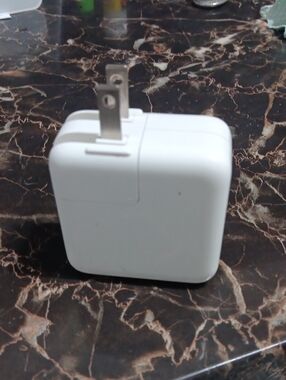 White USB Power Adapter Wall Charger ( For Tablets)